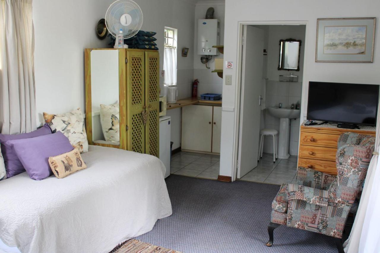 Rosewood Corner, Clarens Bed & Breakfast ภายนอก รูปภาพ