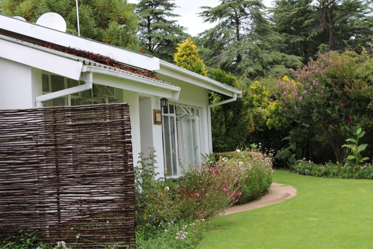 Rosewood Corner, Clarens Bed & Breakfast ภายนอก รูปภาพ