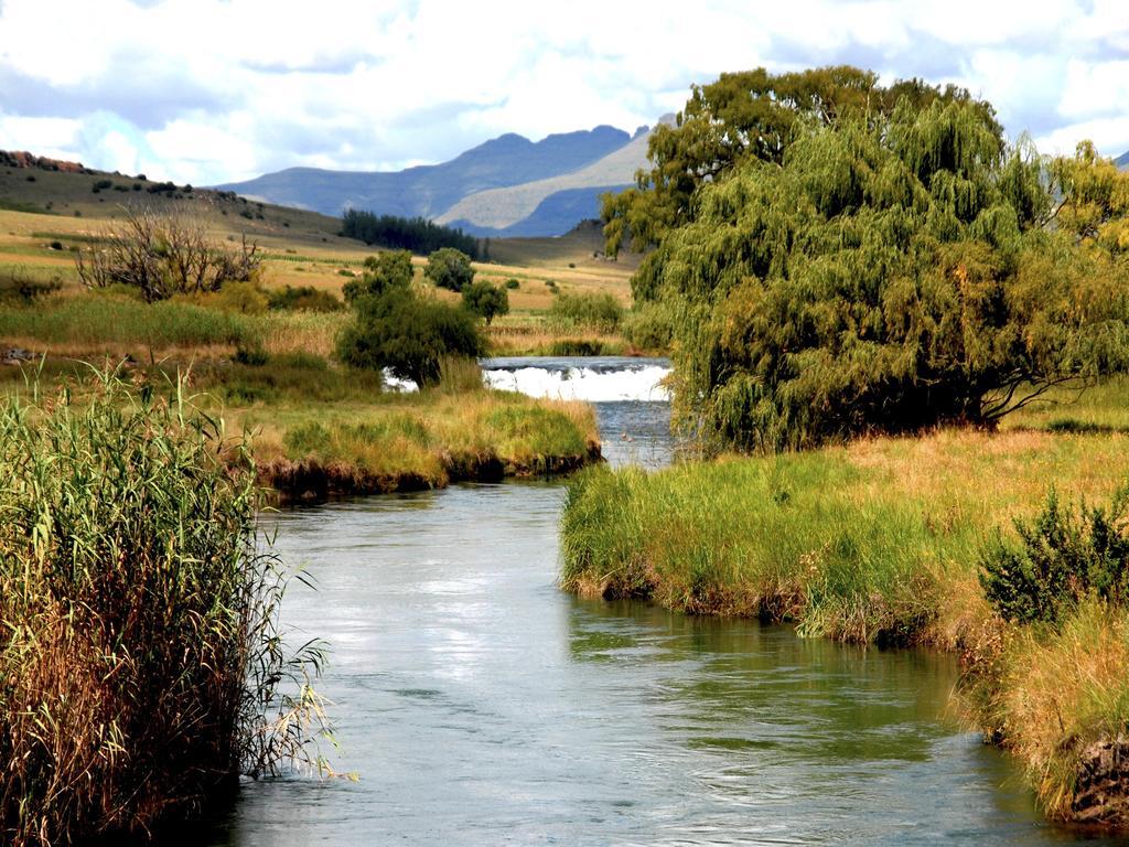 Rosewood Corner, Clarens Bed & Breakfast ภายนอก รูปภาพ