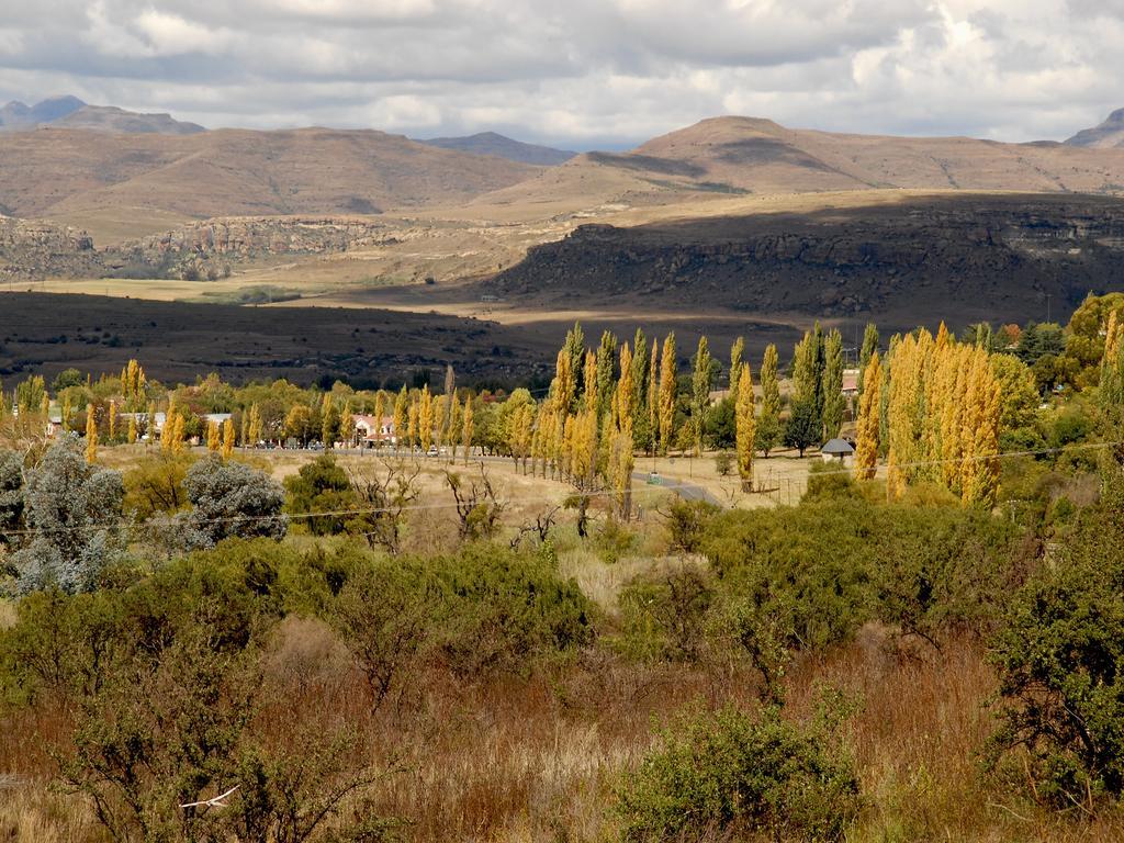 Rosewood Corner, Clarens Bed & Breakfast ภายนอก รูปภาพ