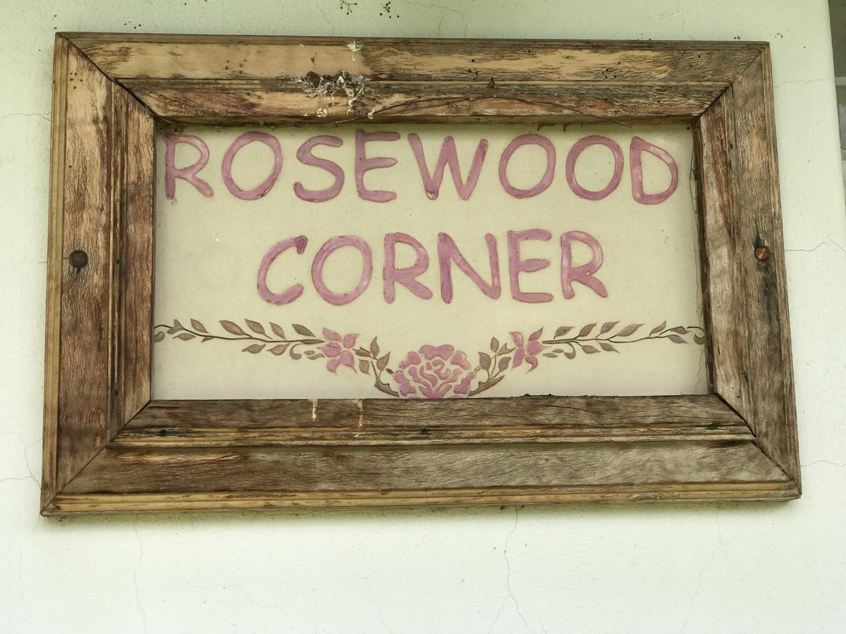 Rosewood Corner, Clarens Bed & Breakfast ภายนอก รูปภาพ