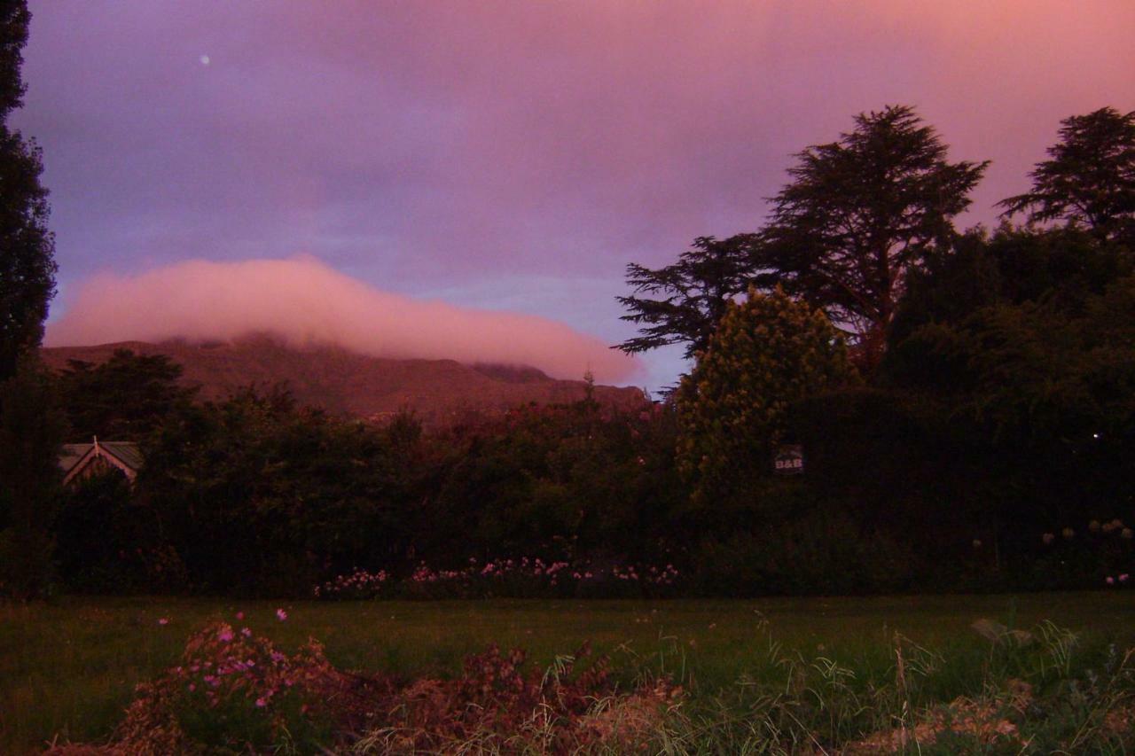 Rosewood Corner, Clarens Bed & Breakfast ภายนอก รูปภาพ