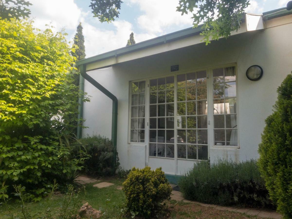 Rosewood Corner, Clarens Bed & Breakfast ภายนอก รูปภาพ