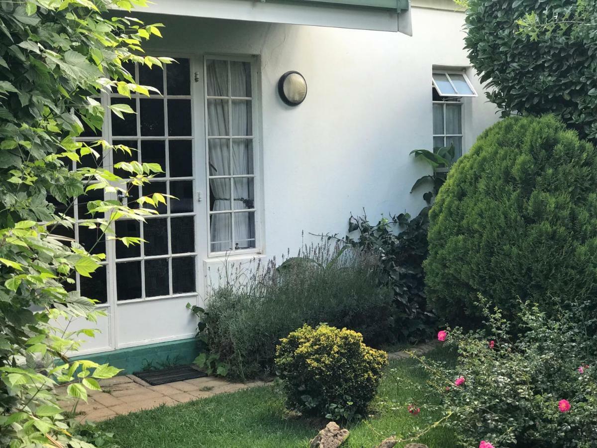 Rosewood Corner, Clarens Bed & Breakfast ภายนอก รูปภาพ